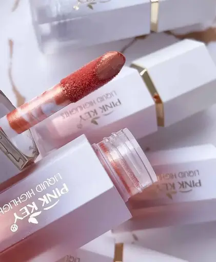 ILUMINADOR LIQUIDO APLICADOR GRUESO - PINK KEY